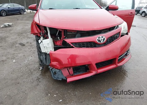 2012 Toyota Camry Se z USA, uszkodzony, nr VIN 4T1BF1FK2CU550248